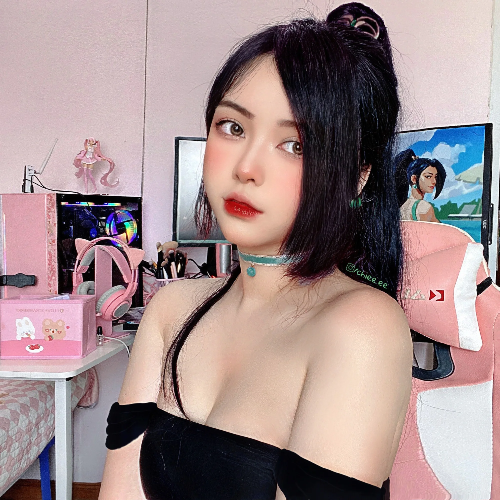 Tận hưởng vẻ đẹp quyến rũ trong ảnh gái cosplay. Tận hưởng vẻ đẹp quyến rũ trong ảnh gái cosplay.