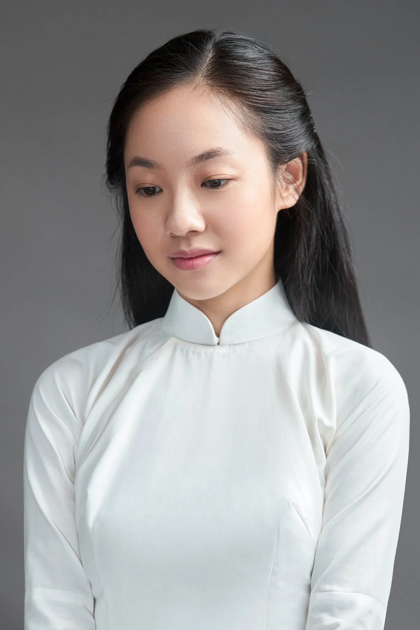 Hoàng Hà nổi bật với thần thái tự tin và cuốn hút Hoàng Hà nổi bật với thần thái tự tin và cuốn hút