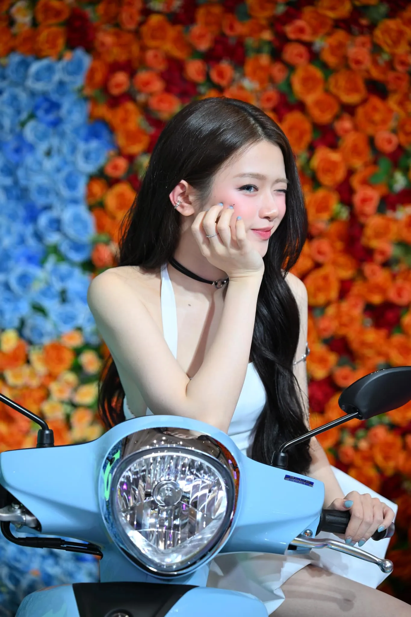Fan không thể rời mắt khỏi Linh Ka trong bộ ảnh mới. Fan không thể rời mắt khỏi Linh Ka trong bộ ảnh mới.