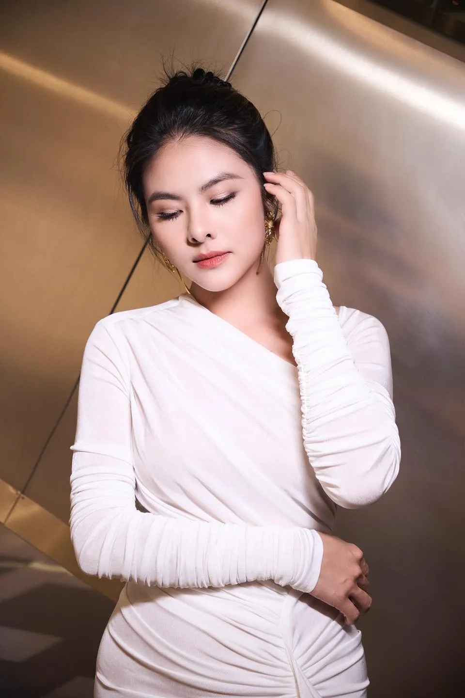 Vân Trang mang đến vẻ đẹp nhẹ nhàng và đầy sức hút Vân Trang mang đến vẻ đẹp nhẹ nhàng và đầy sức hút
