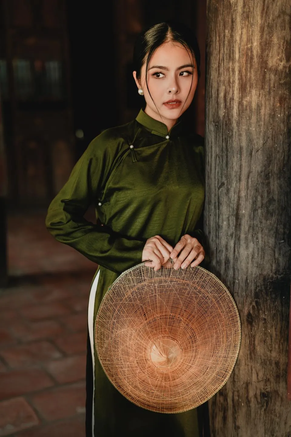 Vân Trang toát lên vẻ đẹp tự nhiên và lôi cuốn Vân Trang toát lên vẻ đẹp tự nhiên và lôi cuốn