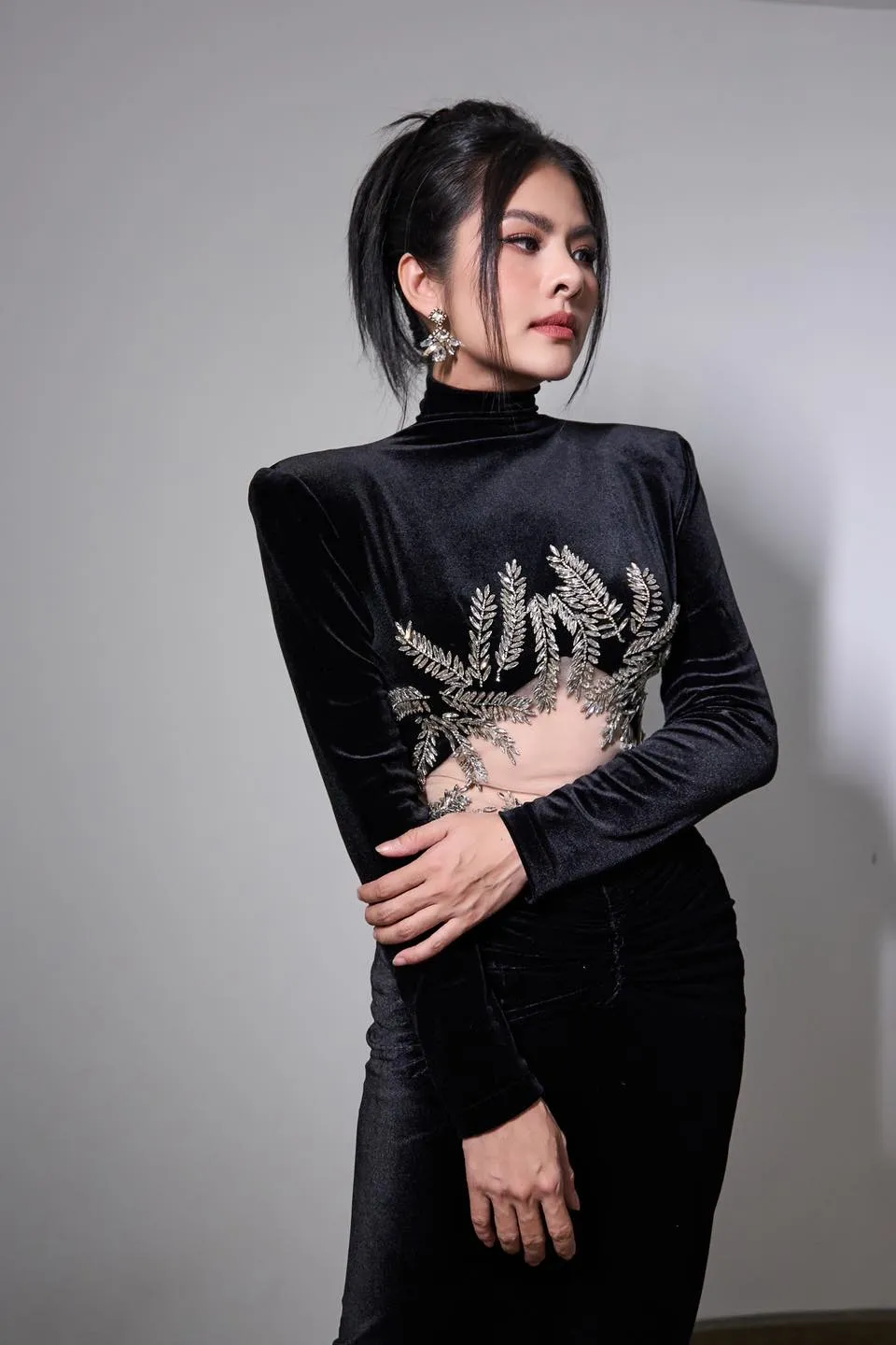 Vân Trang toát lên vẻ đẹp tự nhiên và thanh lịch Vân Trang toát lên vẻ đẹp tự nhiên và thanh lịch