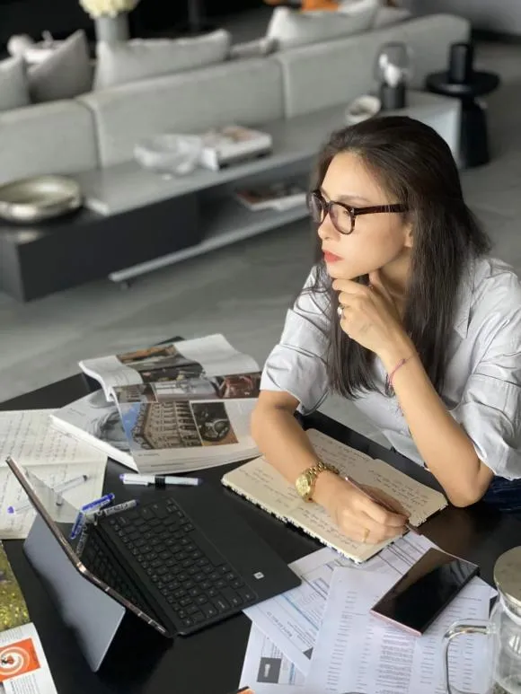 Ngô Thanh Vân tỏa sáng với thần thái đầy tự tin Ngô Thanh Vân tỏa sáng với thần thái đầy tự tin
