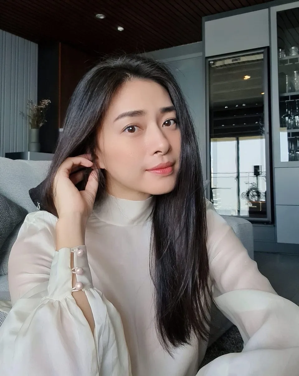 Ngô Thanh Vân nổi bật với ánh mắt đầy mạnh mẽ Ngô Thanh Vân nổi bật với ánh mắt đầy mạnh mẽ