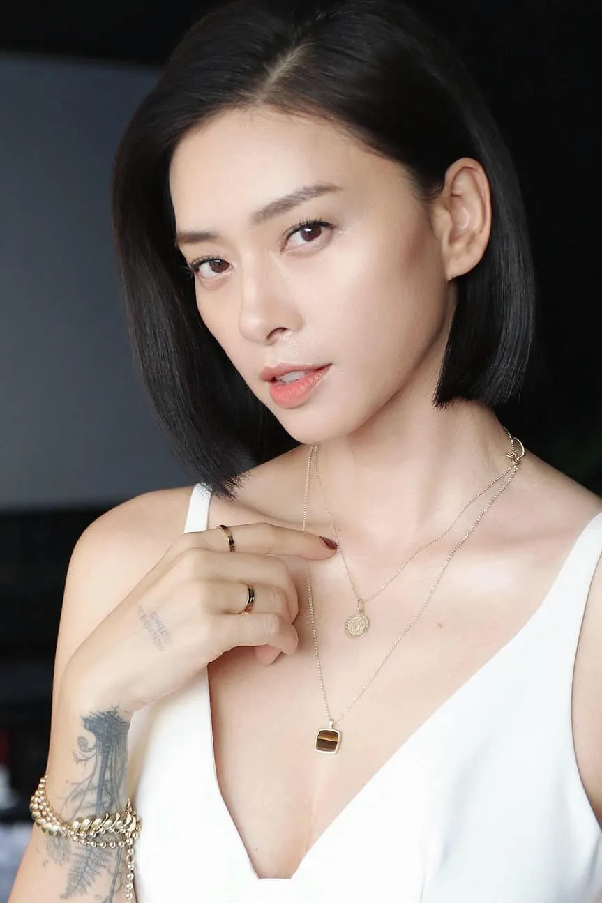 Ngô Thanh Vân mang đến sự thu hút qua ánh nhìn sâu lắng Ngô Thanh Vân mang đến sự thu hút qua ánh nhìn sâu lắng