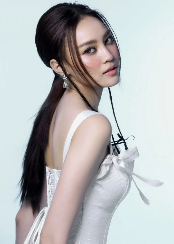 Lan Ngọc luôn tạo nên sự khác biệt trong mỗi vai diễn Lan Ngọc luôn tạo nên sự khác biệt trong mỗi vai diễn