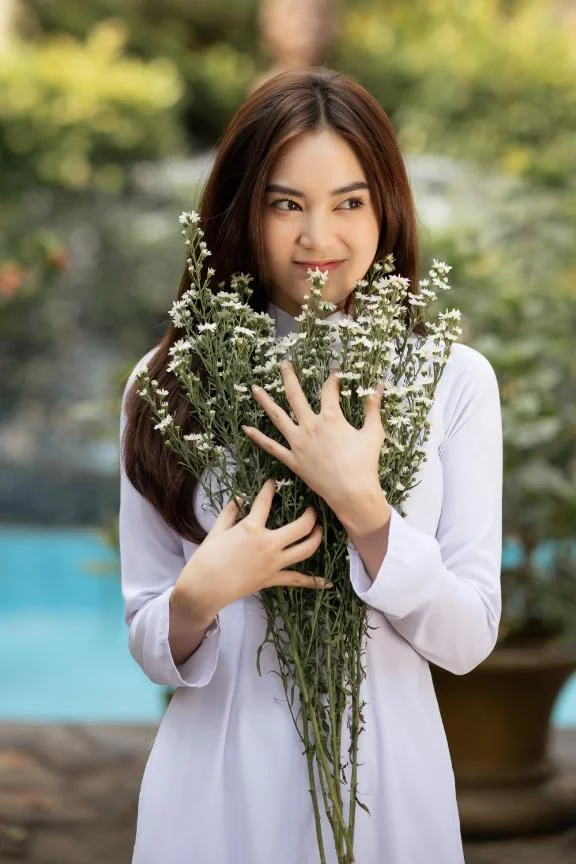 Lan Ngọc nổi bật với vẻ đẹp thuần khiết Lan Ngọc nổi bật với vẻ đẹp thuần khiết