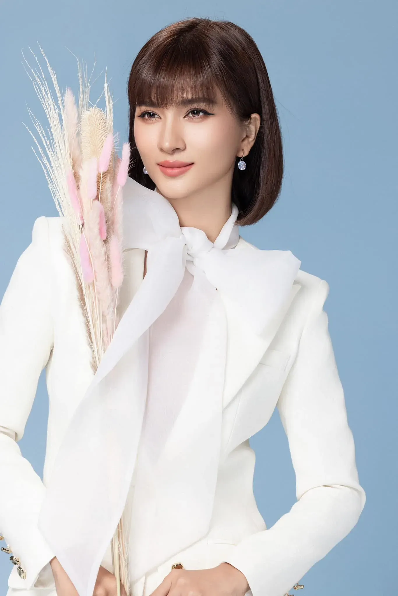 Kim Tuyến khiến khán giả phải chú ý với nét đẹp nhẹ nhàng Kim Tuyến khiến khán giả phải chú ý với nét đẹp nhẹ nhàng