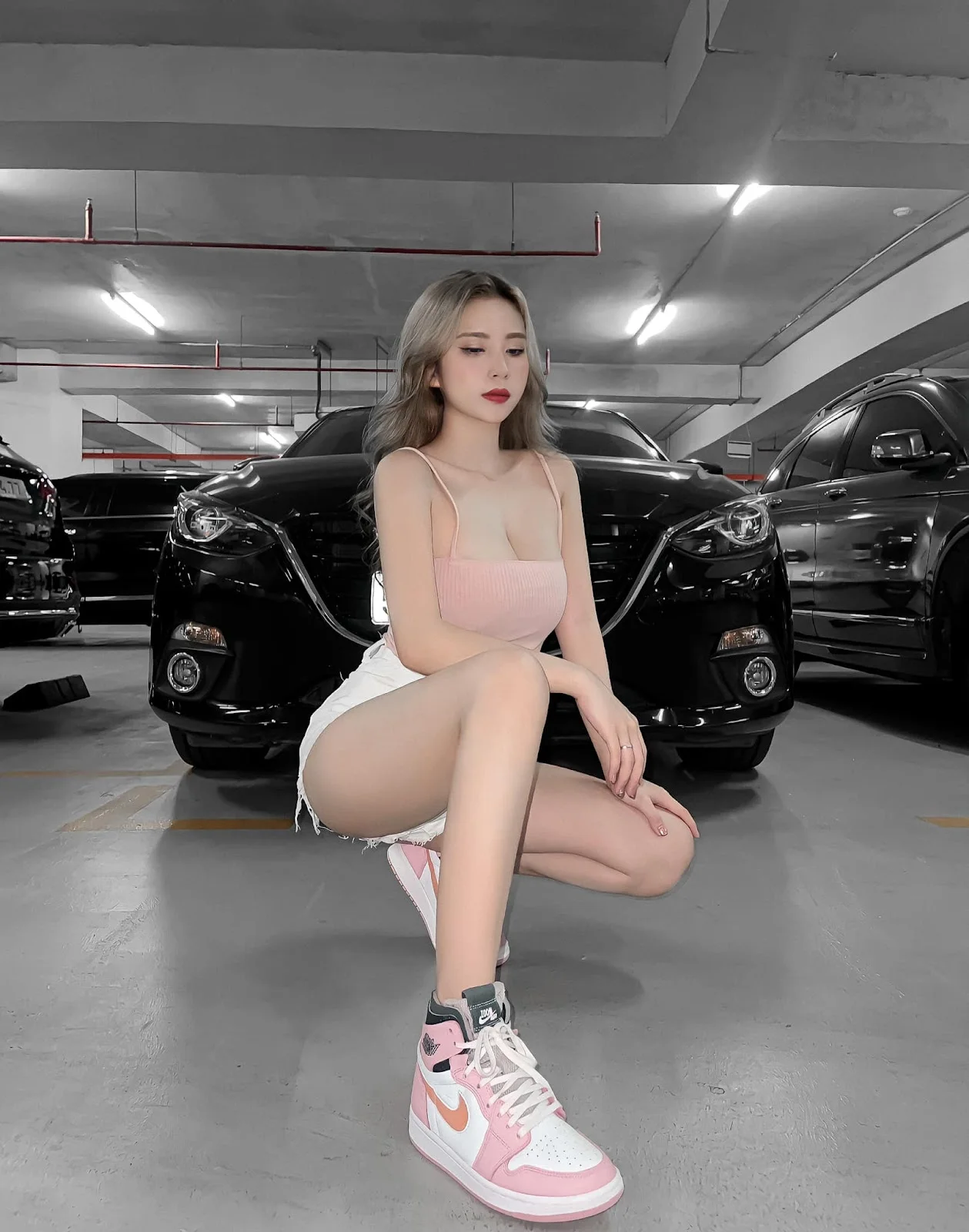 Ảnh mạng gái trung tỏa sáng với phong cách tinh tế. Ảnh mạng gái trung tỏa sáng với phong cách tinh tế.
