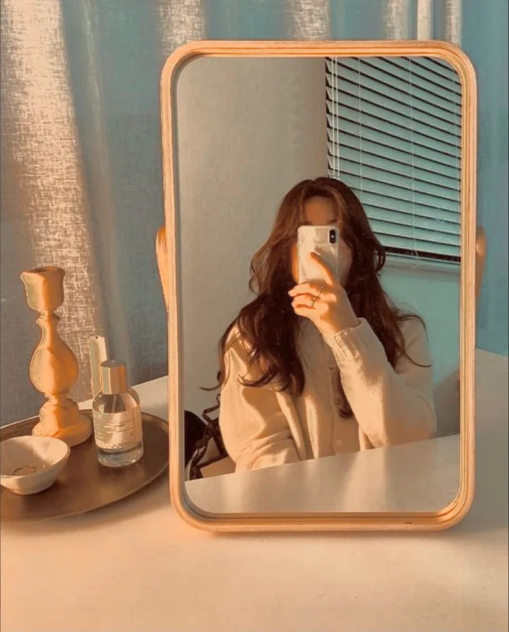 Con gái cute che mặt tóc ngắn, vẻ đẹp giản dị mà thu hút. Con gái cute che mặt tóc ngắn, vẻ đẹp giản dị mà thu hút.