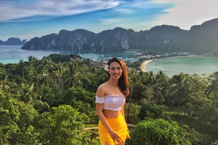 Phương Anh Đào toát lên vẻ đẹp thu hút và tinh tế Phương Anh Đào toát lên vẻ đẹp thu hút và tinh tế