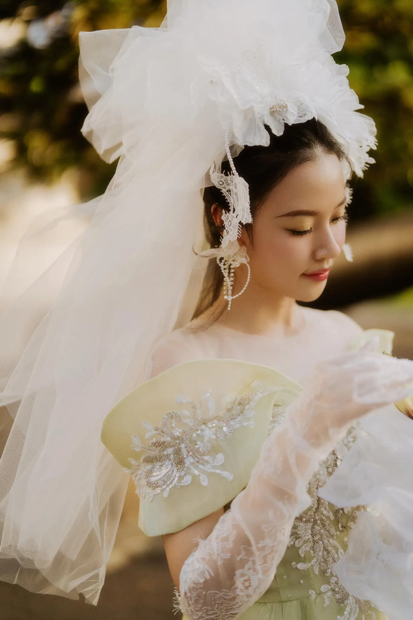 Midu mang đến cảm giác nhẹ nhàng qua nụ cười tươi sáng Midu mang đến cảm giác nhẹ nhàng qua nụ cười tươi sáng