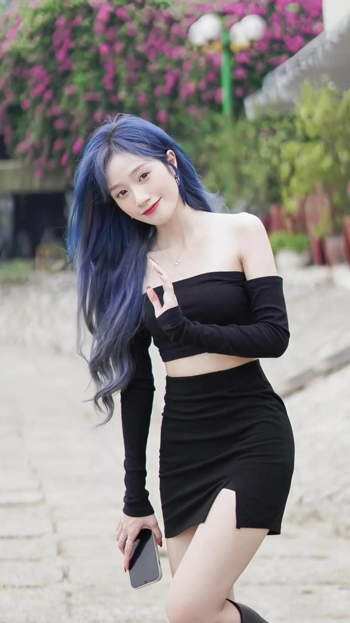 Hoa Hanassi tham gia quảng cáo nổi tiếng. Hoa Hanassi tham gia quảng cáo nổi tiếng.