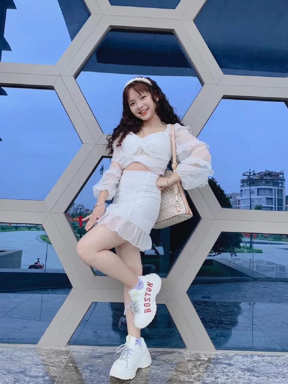 Khám phá phong cách đời thường của hot girl N.ZaHan. Khám phá phong cách đời thường của hot girl N.ZaHan.