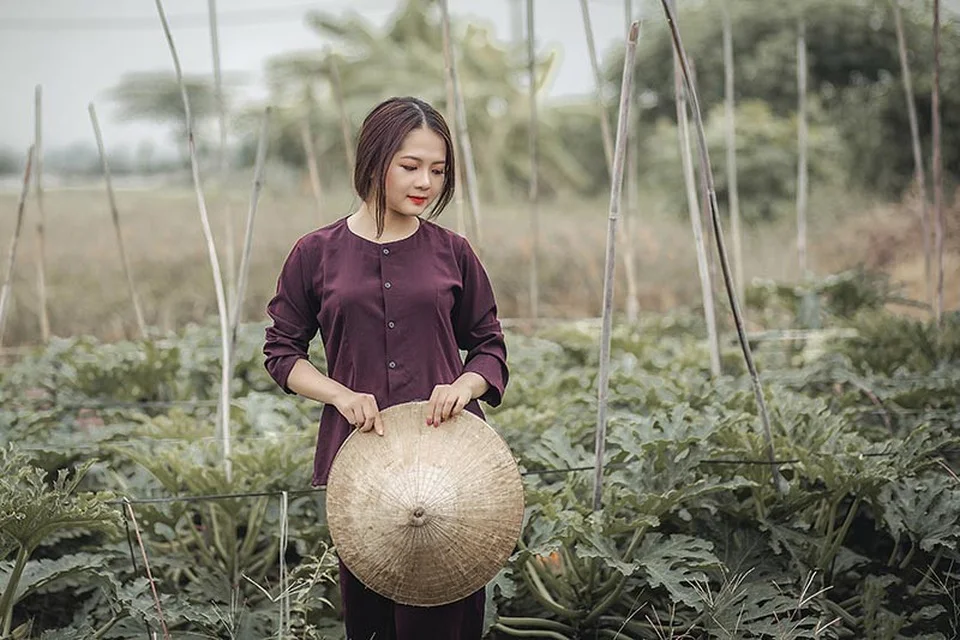 Nét thôn quê yên bình qua ảnh gái quê dịu dàng Nét thôn quê yên bình qua ảnh gái quê dịu dàng