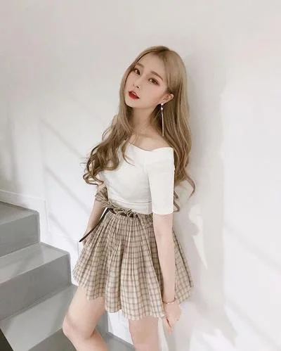Phong cách chụp dáng cute của gái xinh, lưu giữ vẻ đáng yêu mãi mãi. Phong cách chụp dáng cute của gái xinh, lưu giữ vẻ đáng yêu mãi mãi.