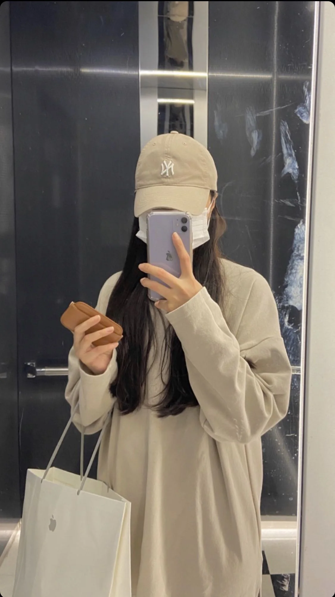 Một góc nhìn, ảnh gái chụp trước gương đầy quyến rũ. Một góc nhìn, ảnh gái chụp trước gương đầy quyến rũ.