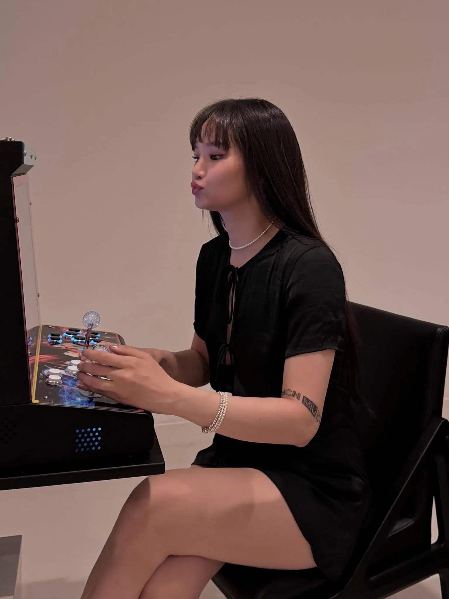 Miu Lê khiến mọi người mê mẩn với phong cách thời trang. Miu Lê khiến mọi người mê mẩn với phong cách thời trang.
