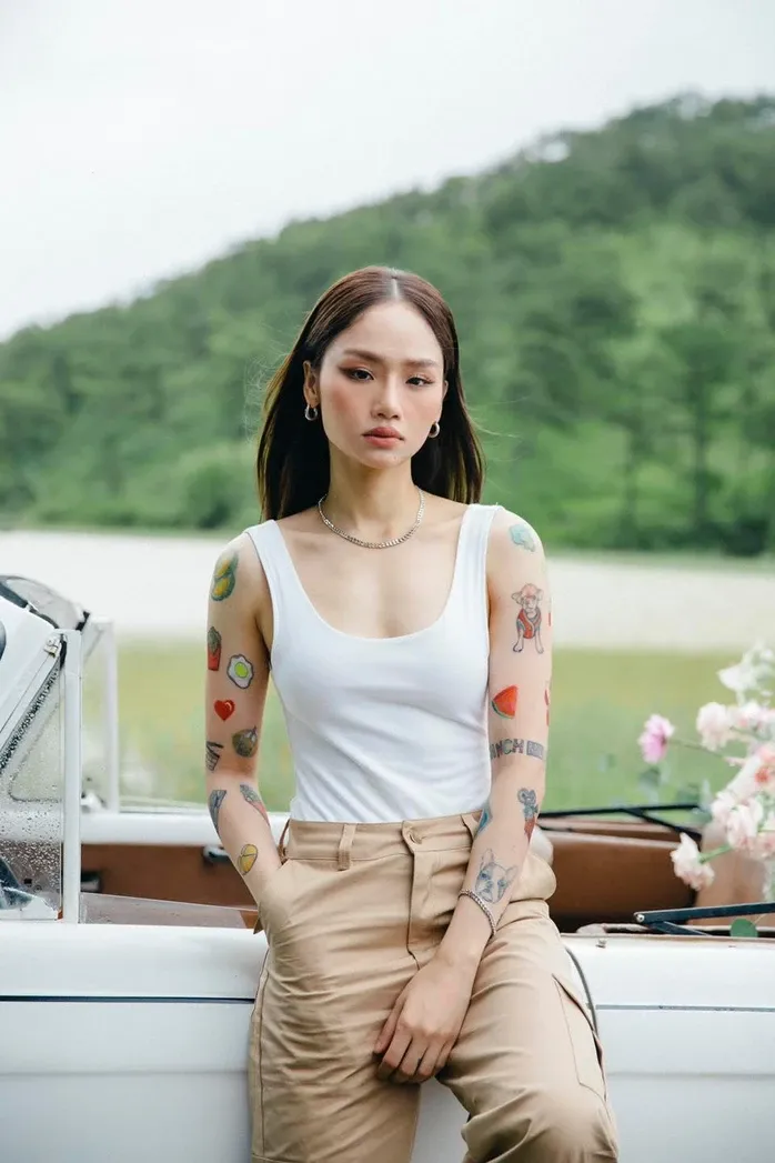 Miu Lê luôn tạo dấu ấn mạnh mẽ trong lòng người hâm mộ. Miu Lê luôn tạo dấu ấn mạnh mẽ trong lòng người hâm mộ.