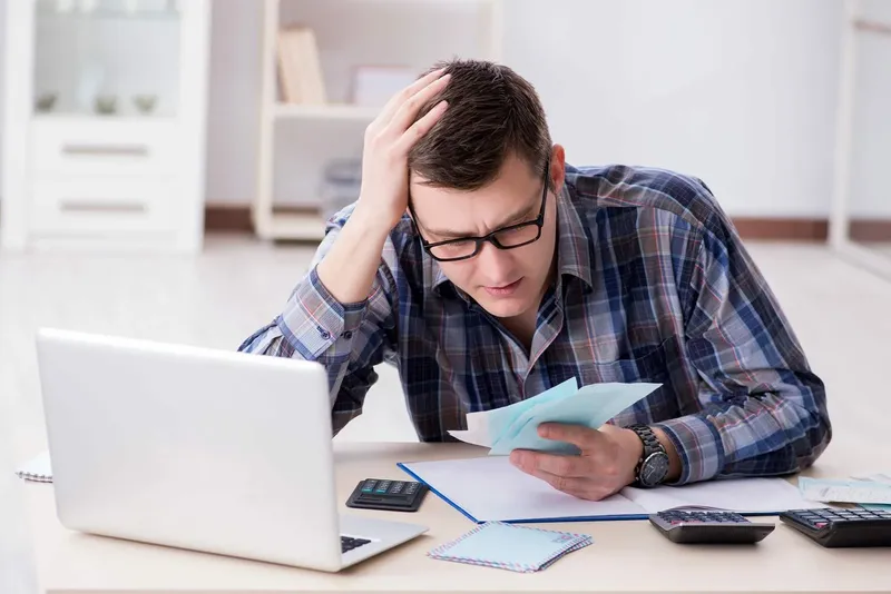 Ảnh trai văn phòng năng động thử thách Ảnh trai văn phòng năng động thử thách