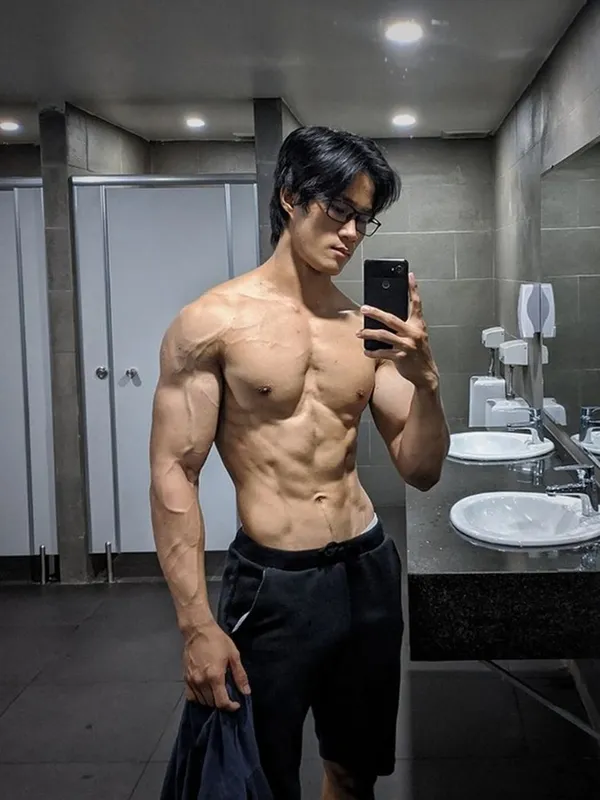 Ngắm trai 6 múi, thấy động lực tràn đầy Ngắm trai 6 múi, thấy động lực tràn đầy