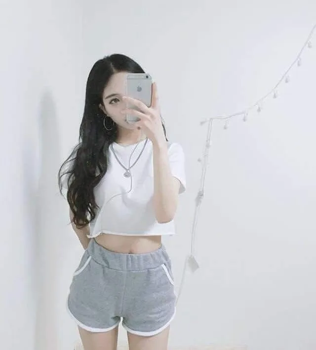 Avatar FB nữ nhẹ nhàng, phù hợp cho mọi phong cách cá nhân. Avatar FB nữ nhẹ nhàng, phù hợp cho mọi phong cách cá nhân.