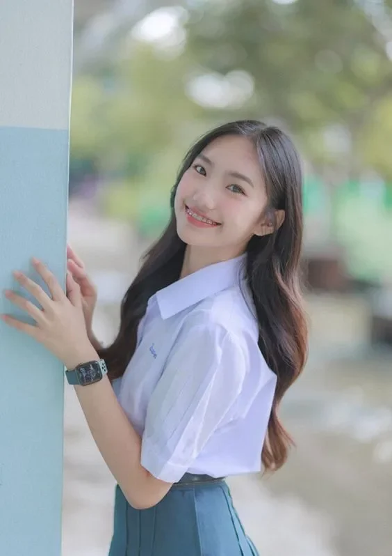 Gái 19 tuổi rạng ngời trong bức ảnh chụp giữa cánh đồng hoa Gái 19 tuổi rạng ngời trong bức ảnh chụp giữa cánh đồng hoa