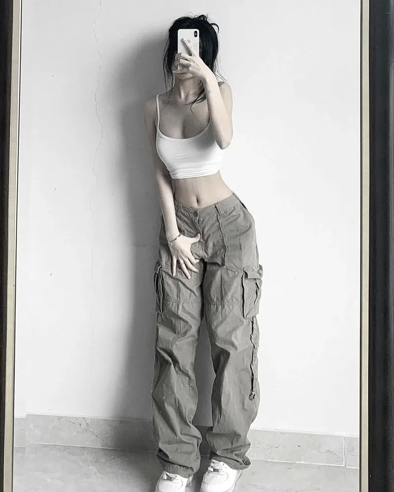 Ảnh gái 2003 trong bộ trang phục thể thao, khỏe khoắn Ảnh gái 2003 trong bộ trang phục thể thao, khỏe khoắn