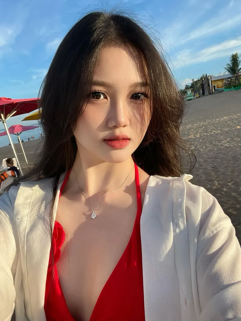 Hình ảnh gái 2k2 dễ thương luôn làm người xem xao xuyến