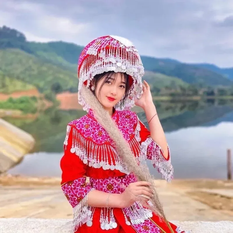 Từng ánh mắt, nụ cười của gái dân tộc đều chứa đựng câu chuyện Từng ánh mắt, nụ cười của gái dân tộc đều chứa đựng câu chuyện