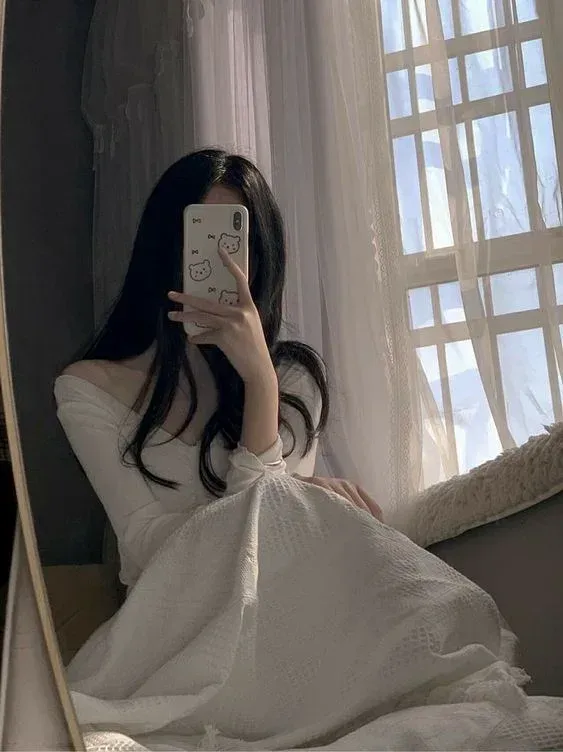 Nét mộng mơ từ những ảnh gái giấu mặt lãng mạn Nét mộng mơ từ những ảnh gái giấu mặt lãng mạn