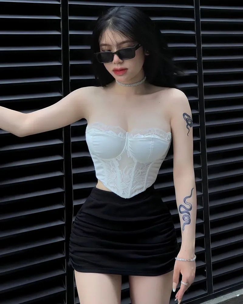 Gái gơn phố tạo dáng cực chất Gái gơn phố tạo dáng cực chất