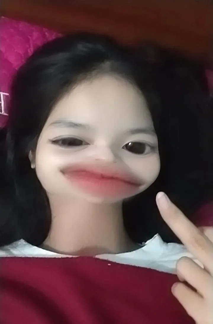 Ảnh gái lớp 5 cute đáng yêu, tươi cười rạng rỡ Ảnh gái lớp 5 cute đáng yêu, tươi cười rạng rỡ
