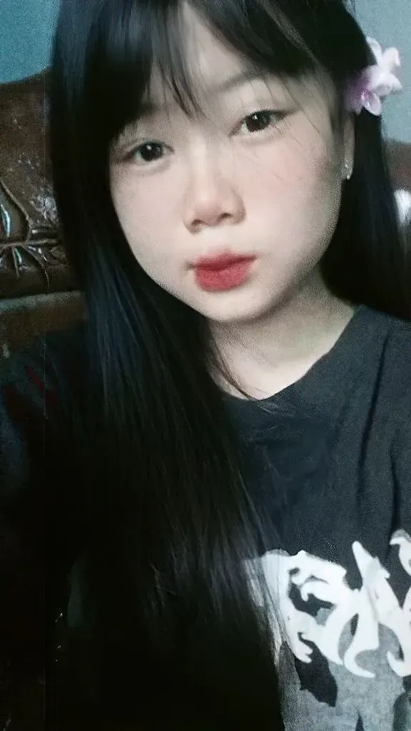 Tải ảnh gái lớp 5 cute với nụ cười xinh Tải ảnh gái lớp 5 cute với nụ cười xinh