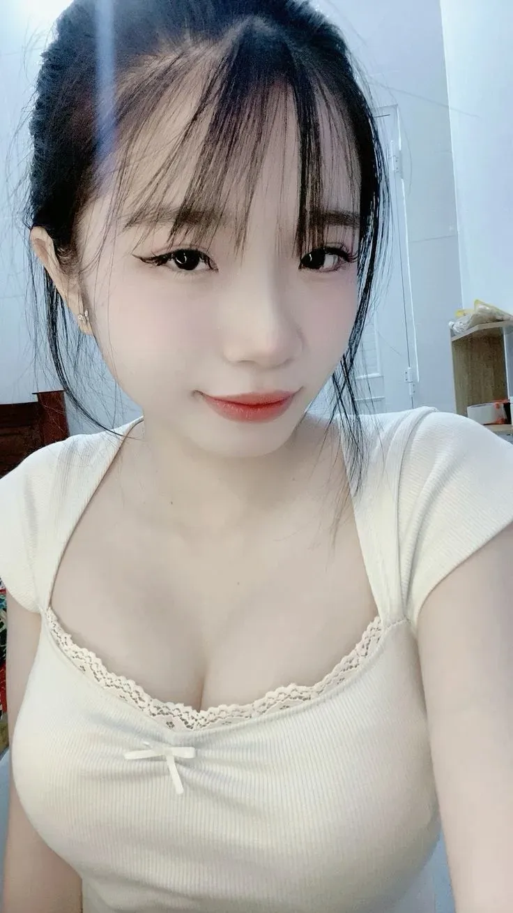 Gương mặt ngây thơ trong ảnh gái lớp 5 cute Gương mặt ngây thơ trong ảnh gái lớp 5 cute