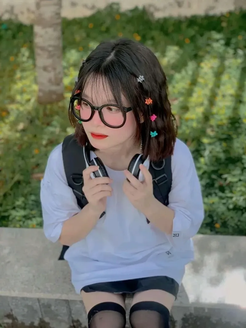 Hình ảnh gái lớp 5 cute với nét ngây thơ Hình ảnh gái lớp 5 cute với nét ngây thơ