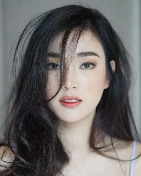 Ảnh gái mạng đẹp với kiểu tóc dài buông xõa nhẹ nhàng Ảnh gái mạng đẹp với kiểu tóc dài buông xõa nhẹ nhàng