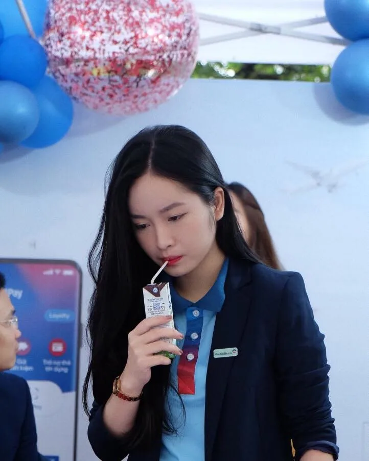 Tận tâm và nhiệt huyết của cô gái ngân hàng Tận tâm và nhiệt huyết của cô gái ngân hàng