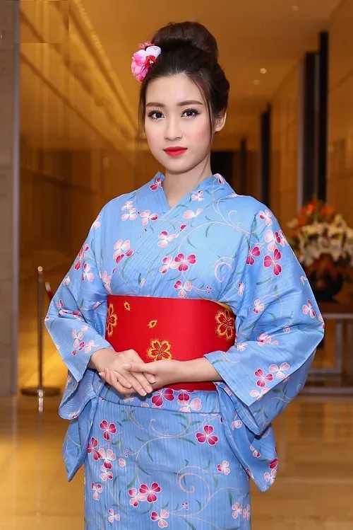 Gái Nhật Bản nổi bật với phong cách thời trang Harajuku Gái Nhật Bản nổi bật với phong cách thời trang Harajuku