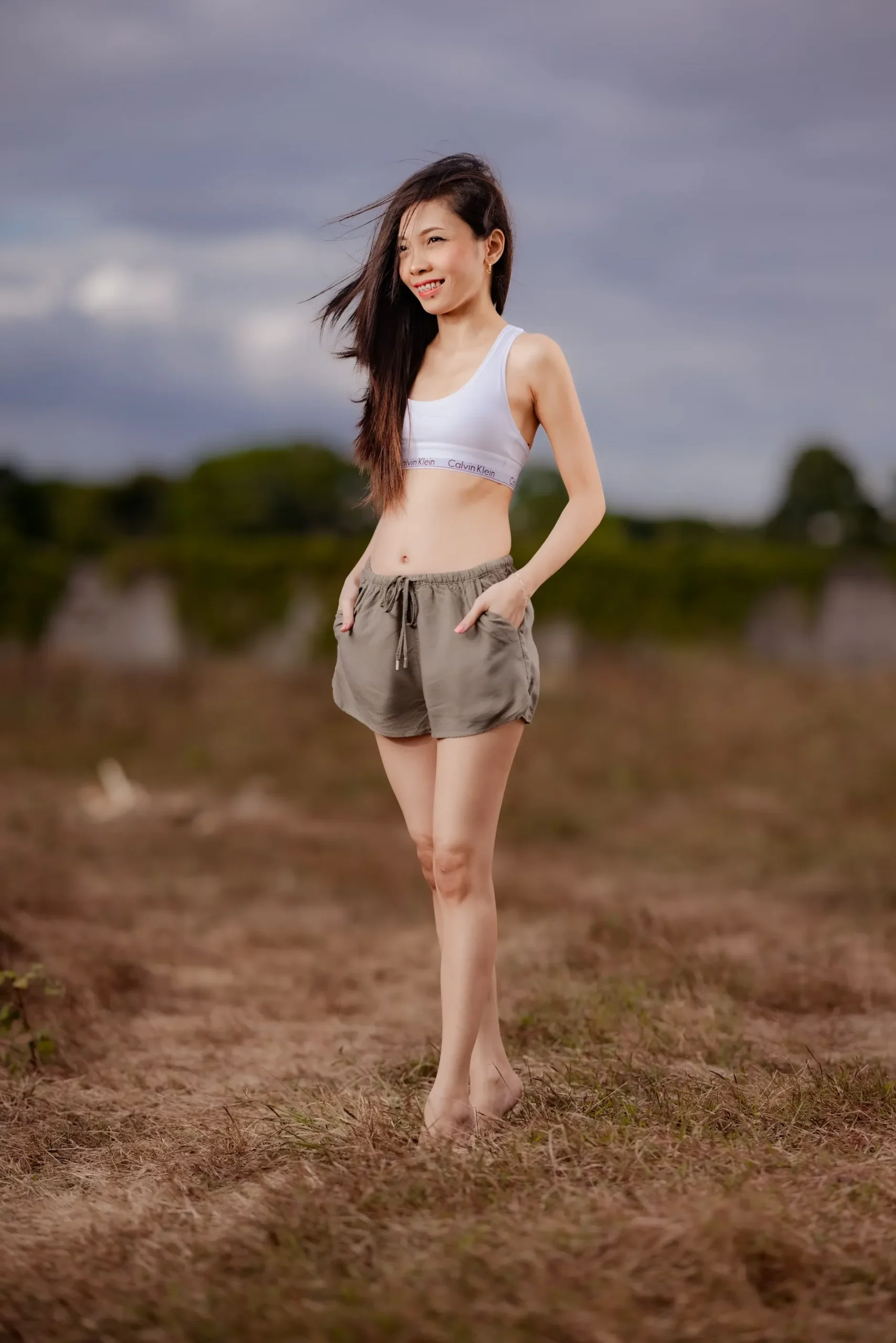 Ảnh gái Philippines giữa khung cảnh thiên nhiên hoang sơ Ảnh gái Philippines giữa khung cảnh thiên nhiên hoang sơ