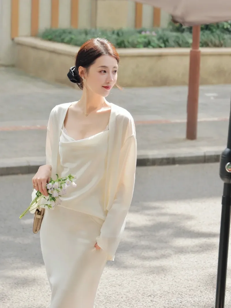 Hình ảnh gái trung ngầu với phụ kiện độc đáo Hình ảnh gái trung ngầu với phụ kiện độc đáo