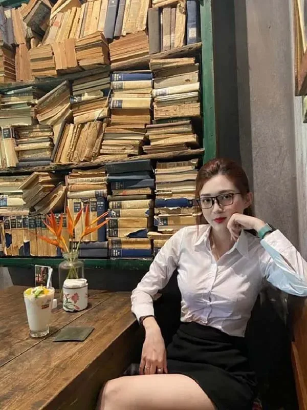Phong cách trang điểm nhẹ nhàng phù hợp với gái văn phòng Phong cách trang điểm nhẹ nhàng phù hợp với gái văn phòng