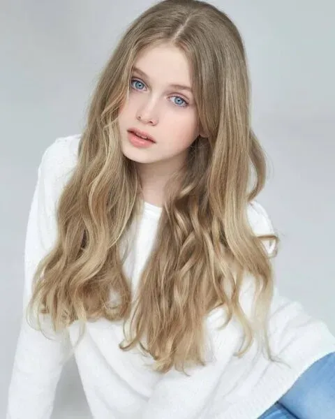 Gái xinh châu Âu với vẻ đẹp nổi bật và thu hút Gái xinh châu Âu với vẻ đẹp nổi bật và thu hút