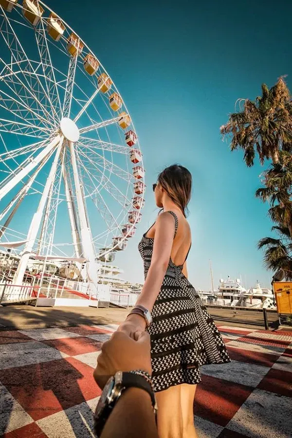 Gái xinh châu Âu với phong cách trẻ trung và tươi mới Gái xinh châu Âu với phong cách trẻ trung và tươi mới