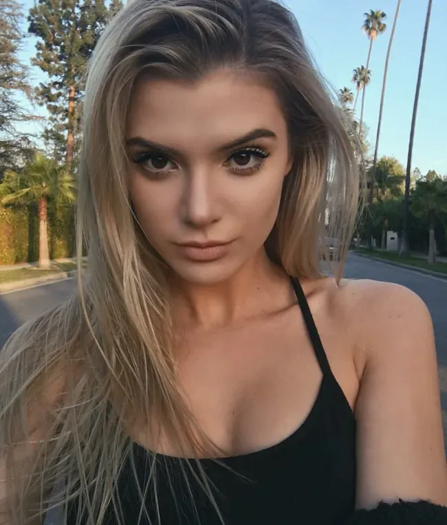 Nét đẹp châu Âu độc đáo qua những hình ảnh gái xinh nổi bật Nét đẹp châu Âu độc đáo qua những hình ảnh gái xinh nổi bật