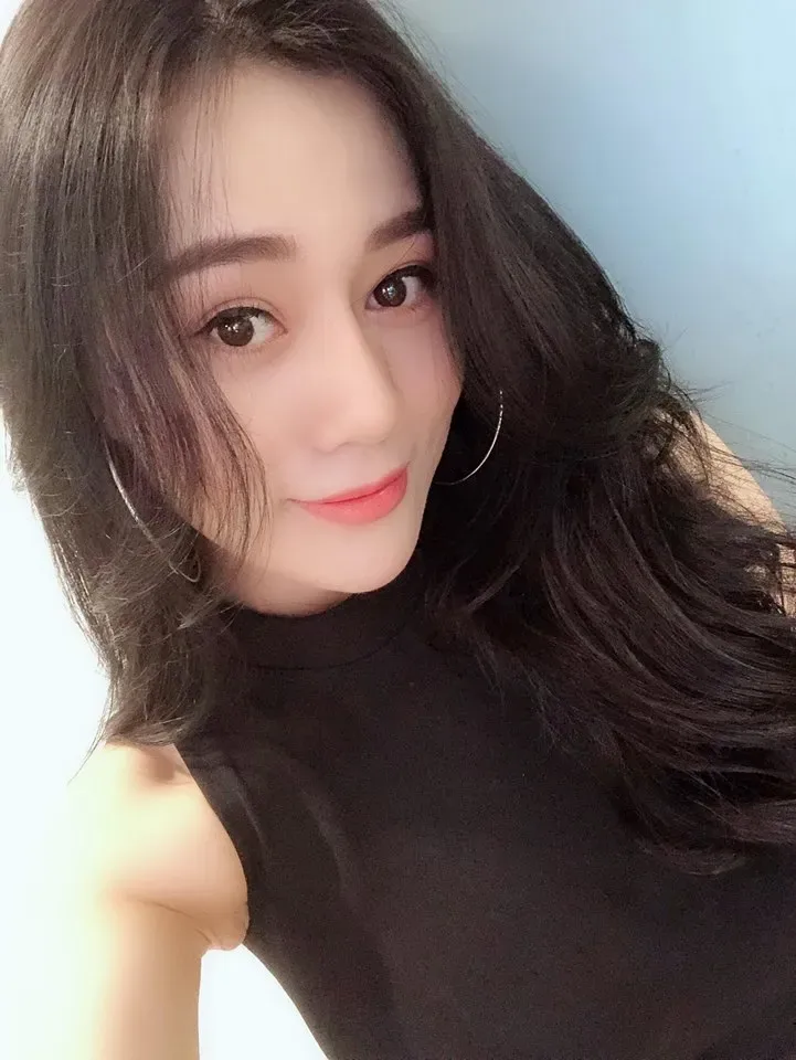 Ảnh gái xinh U30 khoe vẻ đẹp tươi trẻ dù đã U30 Ảnh gái xinh U30 khoe vẻ đẹp tươi trẻ dù đã U30