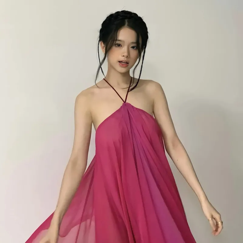 Ảnh nền máy tính 4K gái xinh tươi trẻ với gam màu sáng