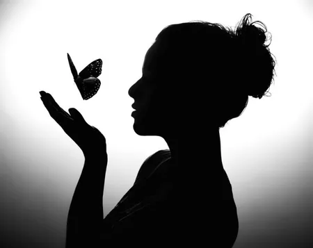 Làm nổi bật cá tính riêng bằng avatar đen ngầu nữ độc đáo Làm nổi bật cá tính riêng bằng avatar đen ngầu nữ độc đáo