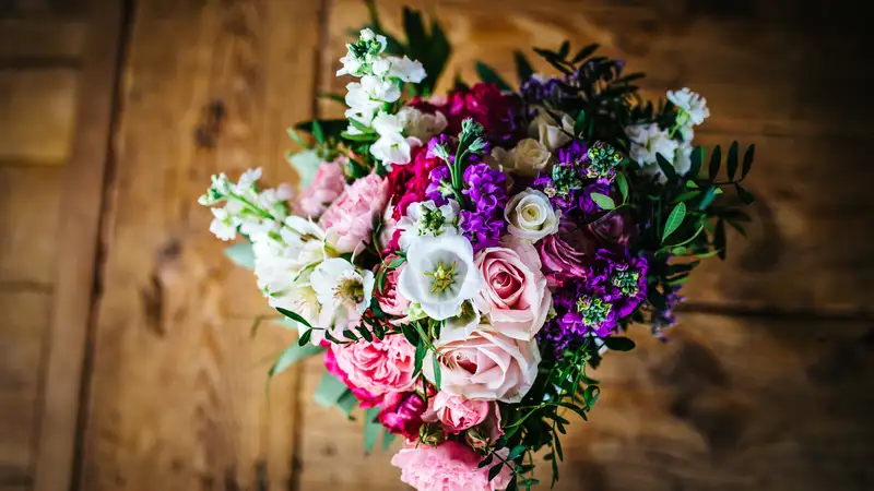 Hình ảnh tặng hoa cho mẹ đầy ý nghĩa và cảm xúc Hình ảnh tặng hoa cho mẹ đầy ý nghĩa và cảm xúc