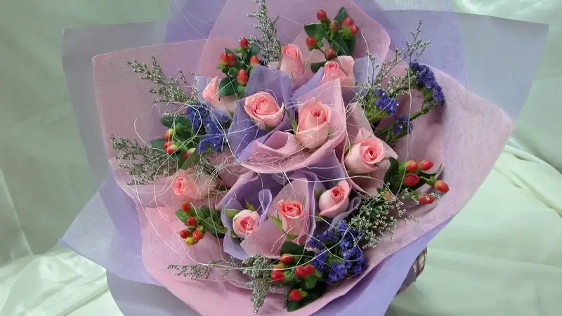 Ảnh hoa tặng nhận xe thể hiện sự chân thành và yêu thương Ảnh hoa tặng nhận xe thể hiện sự chân thành và yêu thương
